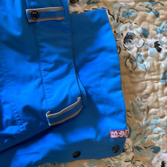 Womens Bonfire snowboarding pants - Picture 6 of 10